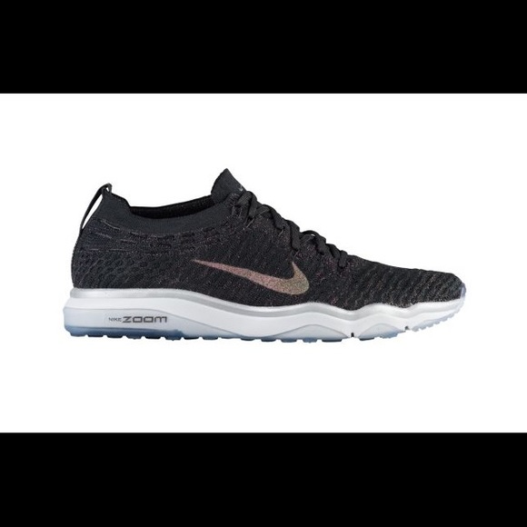 nike air zoom fearless flyknit metallic